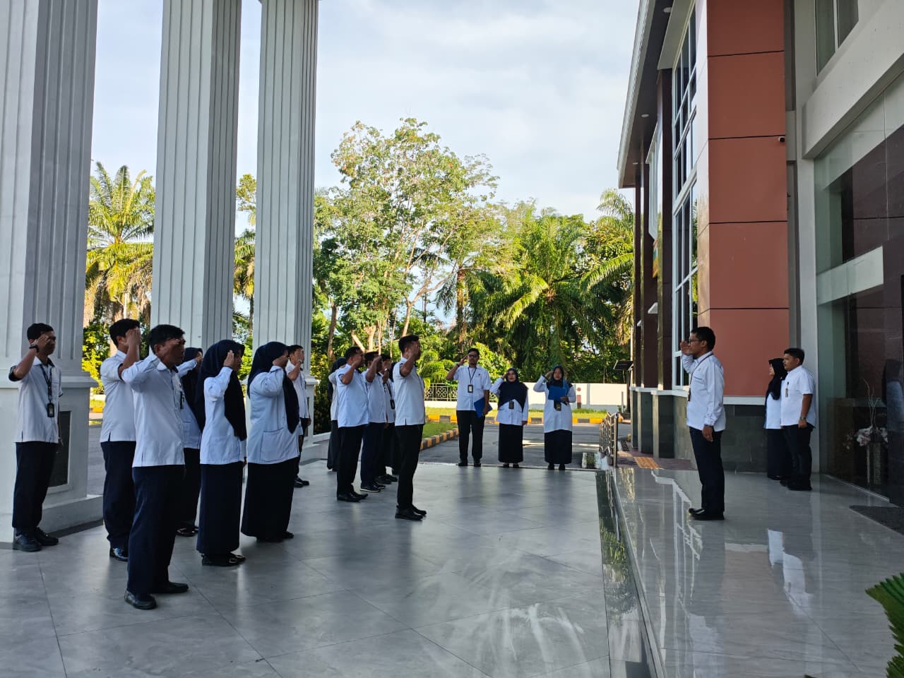 Ketua MS Kota Subulussalam Tekankan Penyelesaian SKP, dan Kinsatker dalam Apel Pagi